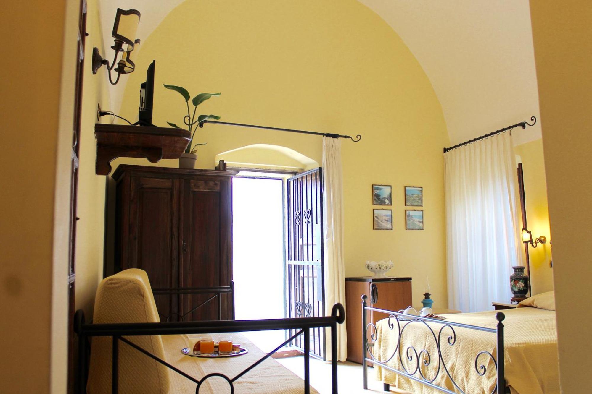 مبيت وإفطار غالّيبولي Palazzo Senape De Pace المظهر الخارجي الصورة