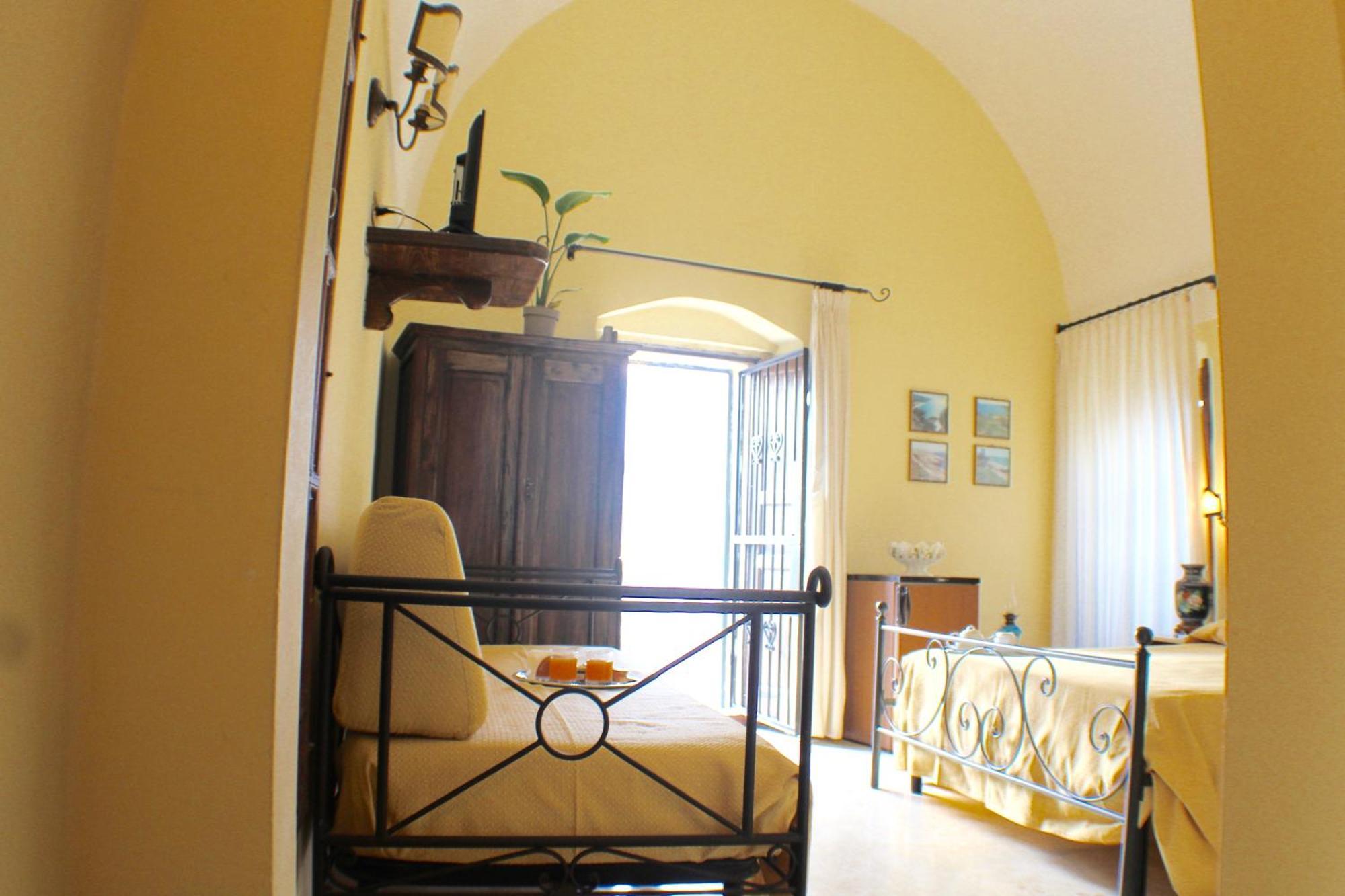 مبيت وإفطار غالّيبولي Palazzo Senape De Pace المظهر الخارجي الصورة